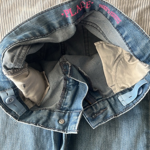 Hi, selling these incredible jeans for kids in size S. - Picture 5 of 7